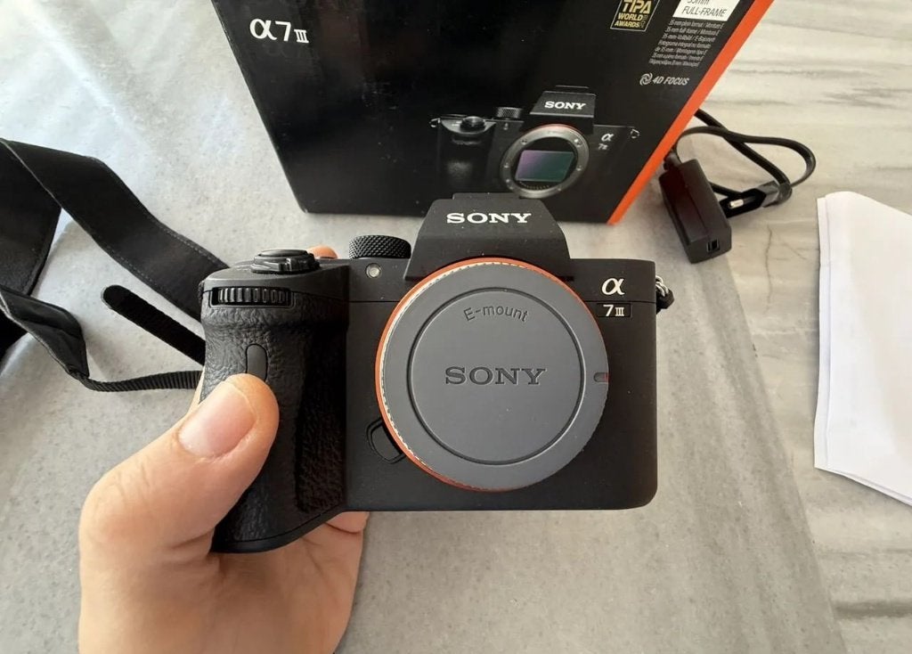 Boîtier Sony a7 III, TV, Hi-fi & Vidéo, Appareils photo numériques, Enlèvement ou Envoi, Chargeur, Comme neuf, Sony