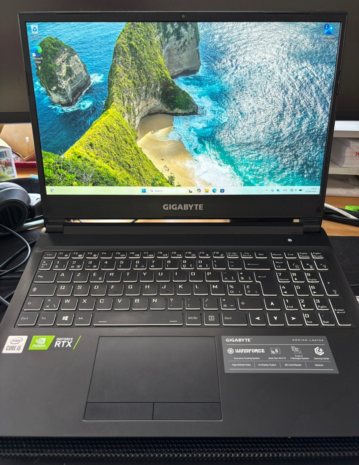 GIGABYTE gaming laptop, Computers en Software, Ophalen, Met videokaart, Zo goed als nieuw, Gaming