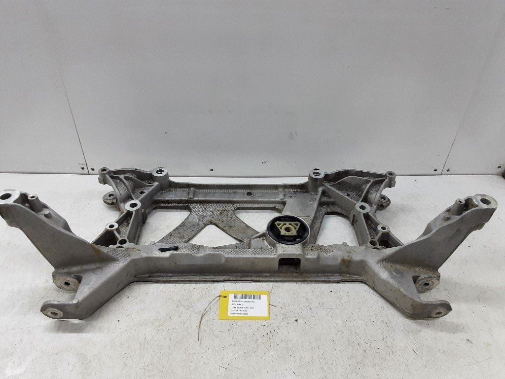 SUPPORT MOTEUR Audi A3 Sportback (8VA / 8VF) (5Q0199369G), Auto-Union-Straße  1,
85057  Ingolstadt, DE, Info@audi.de, Audi, Utilisé