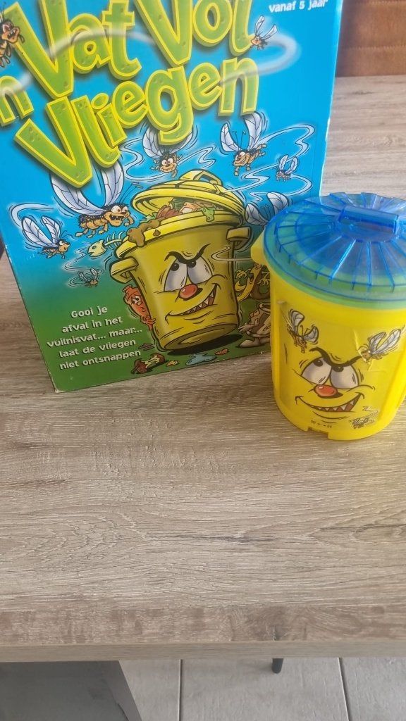 Vat vol vliegen gezelschapsspelletje, Ophalen, Gebruikt, Jongen of Meisje