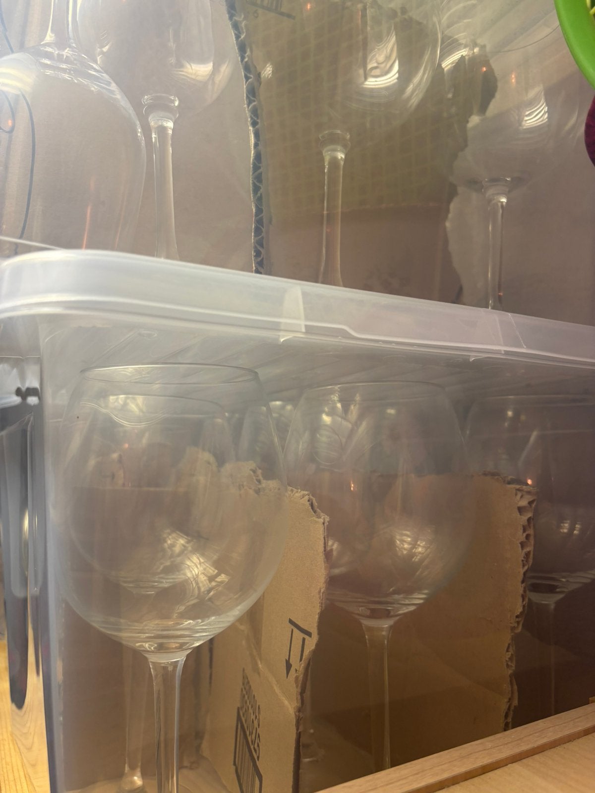 Verres à vin pour fêtes ou dîners de luxe, Enlèvement, Comme neuf