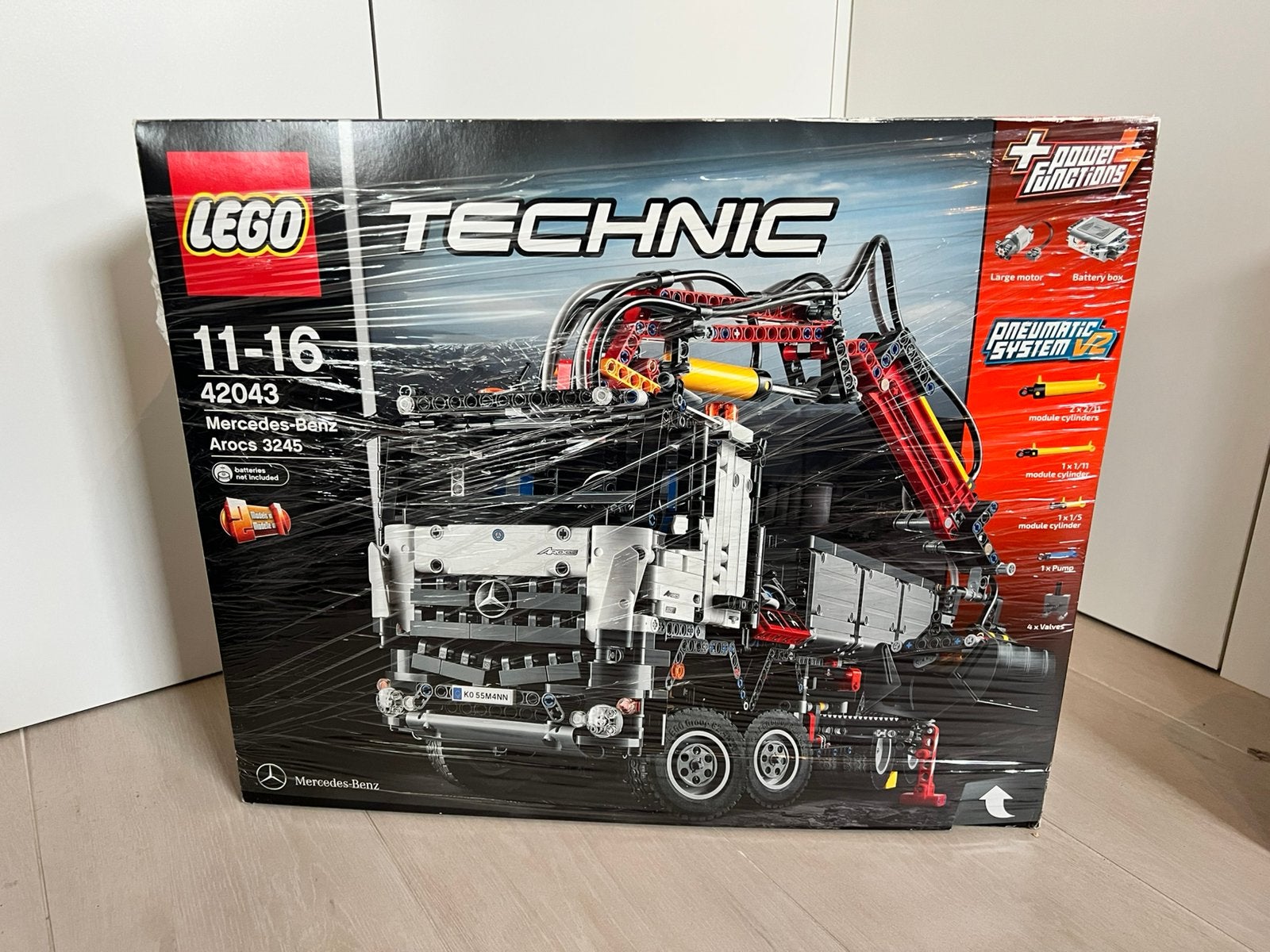 Lego technic 42043 mercedes benz arocs 3245, Kinderen en Baby's, Speelgoed | Duplo en Lego, Ophalen, Lego, Zo goed als nieuw, Compleet