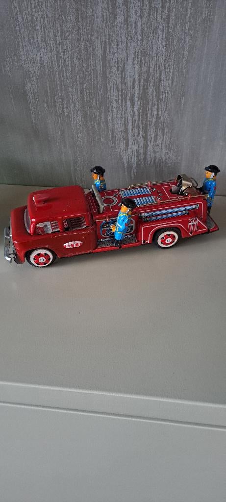 Antieke brandweerwagen, Ophalen