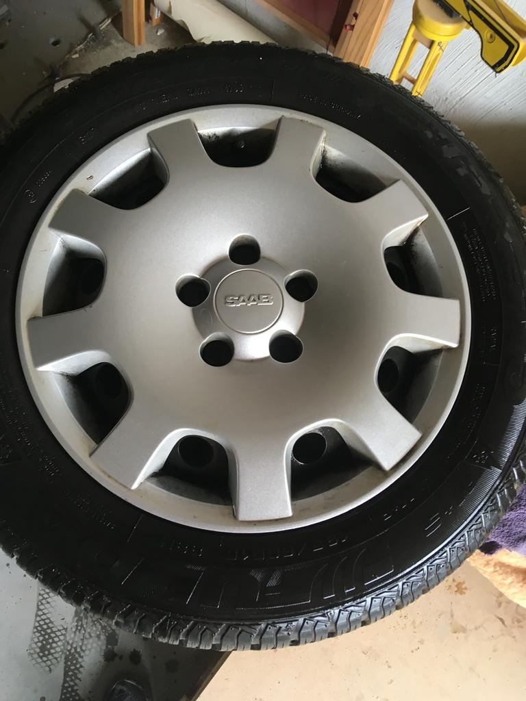 Saab winterbanden op velg, Auto-onderdelen, Ophalen, Winterbanden, Band(en)