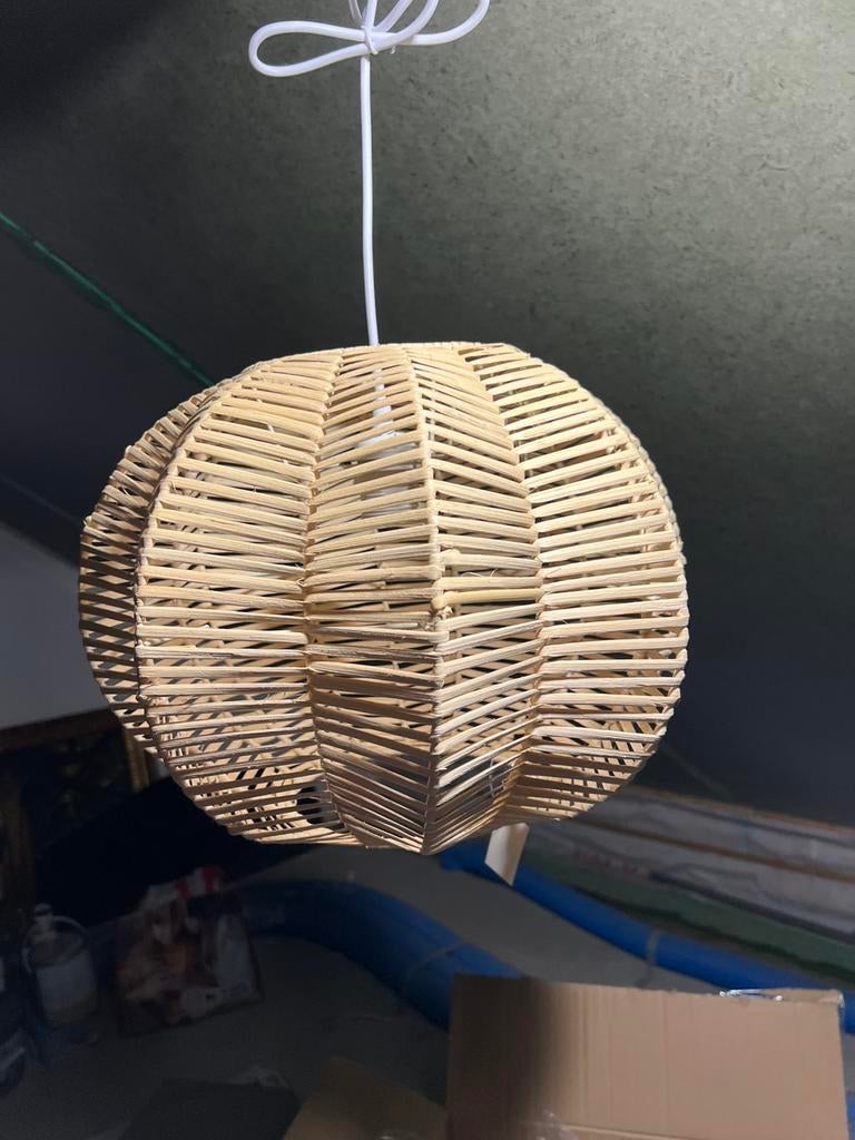 Nieuw: 1 rieten hanglamp te koop, Huis en Inrichting, Ophalen, Nieuw