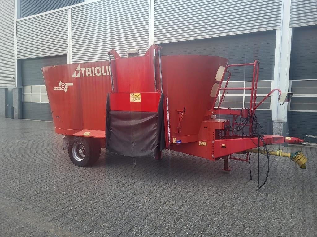 Trioliet SM2-18ZK / solomix 2-1800 voermengwagen, Ophalen
