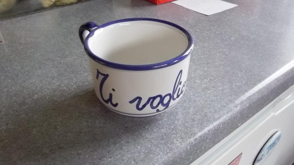 Artisanale mok Ti Voglio Bene (I Love You)Ital., Ophalen of Verzenden, Nieuw, Keramiek, Kop(pen) en/of Schotel(s)