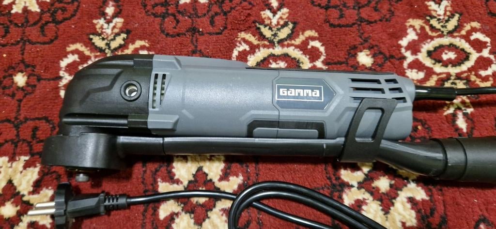 Gamma multitool 300w.

Winkelprijs 50 euro., Ophalen of Verzenden