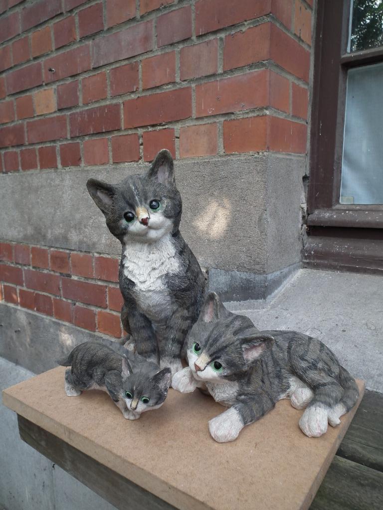 Decoratie: de kleine kattenfamilie. (hoogte 28, 13 en 8 cm), Verzenden, Gebruikt
