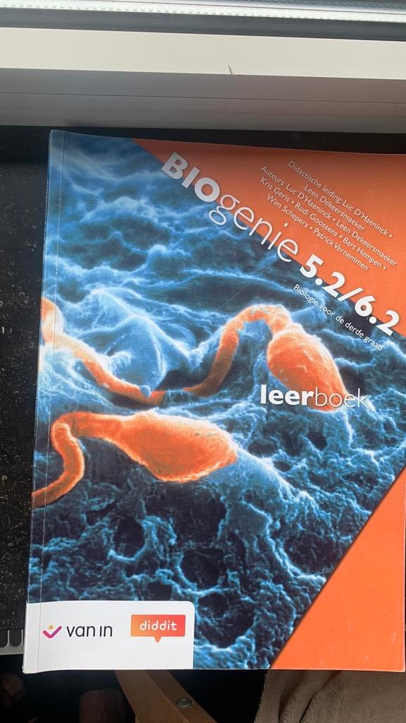 Biogenie 5.2 & 6.2 - leerboek, Boeken, Ophalen, Zo goed als nieuw, Nederlands