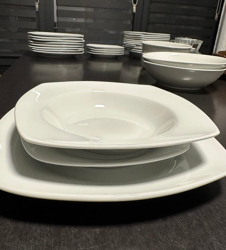 Eetservies, Ophalen, Gebruikt, Effen, Compleet servies