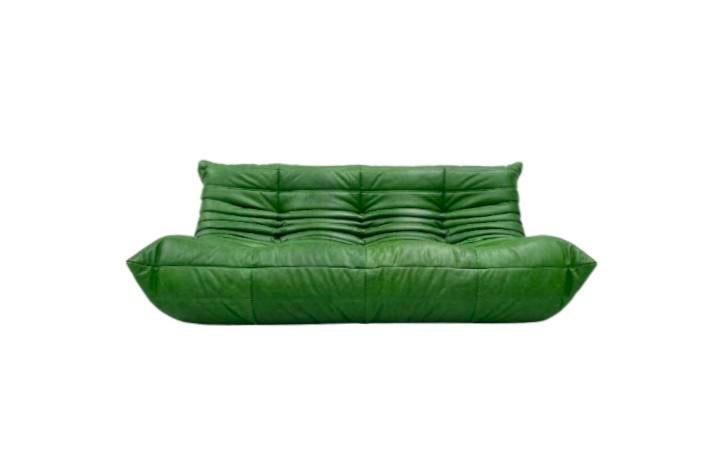 Togo 3-seater in Green Leather by Ducaroy for Ligne Roset., Huis en Inrichting, Zetels | Zetels en Chaises Longues, Zo goed als nieuw