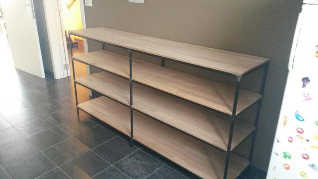 Stalen wandrek met houten planken 180x40x90, Ophalen, Zo goed als nieuw