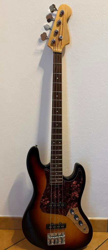 Basse électrique Jazz Bass Sunburst très bon état debutant, Musique & Instruments, Enlèvement, Comme neuf, Électrique