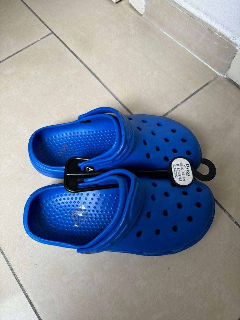Chaussures aquatiques neuves ROLY FOOTWEAR taille 39, Vêtements | Hommes, Chaussures, Neuf, Bleu, ROLY FOOTWEAR, Autres types