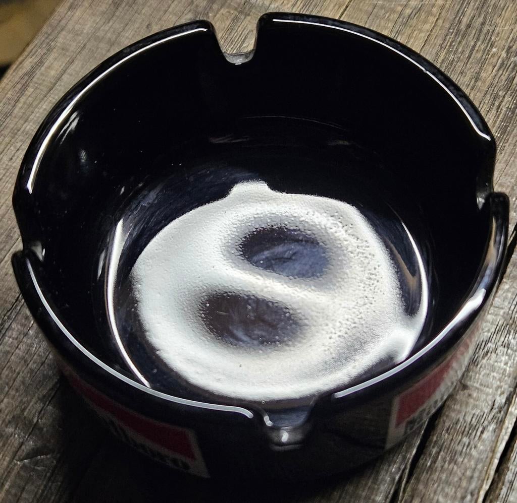 Marlboro vintage asbak jaren 70 of 80
Dit is een, Ophalen of Verzenden, Asbak