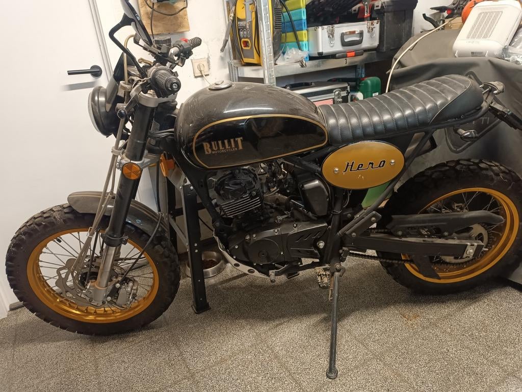 Bullit Hero 125 cc, Motoren, Ophalen