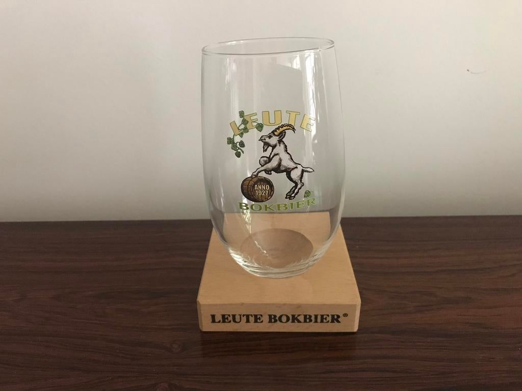 Leute bokbier gals op houten hoider, Verzamelen, Ophalen of Verzenden, Zo goed als nieuw