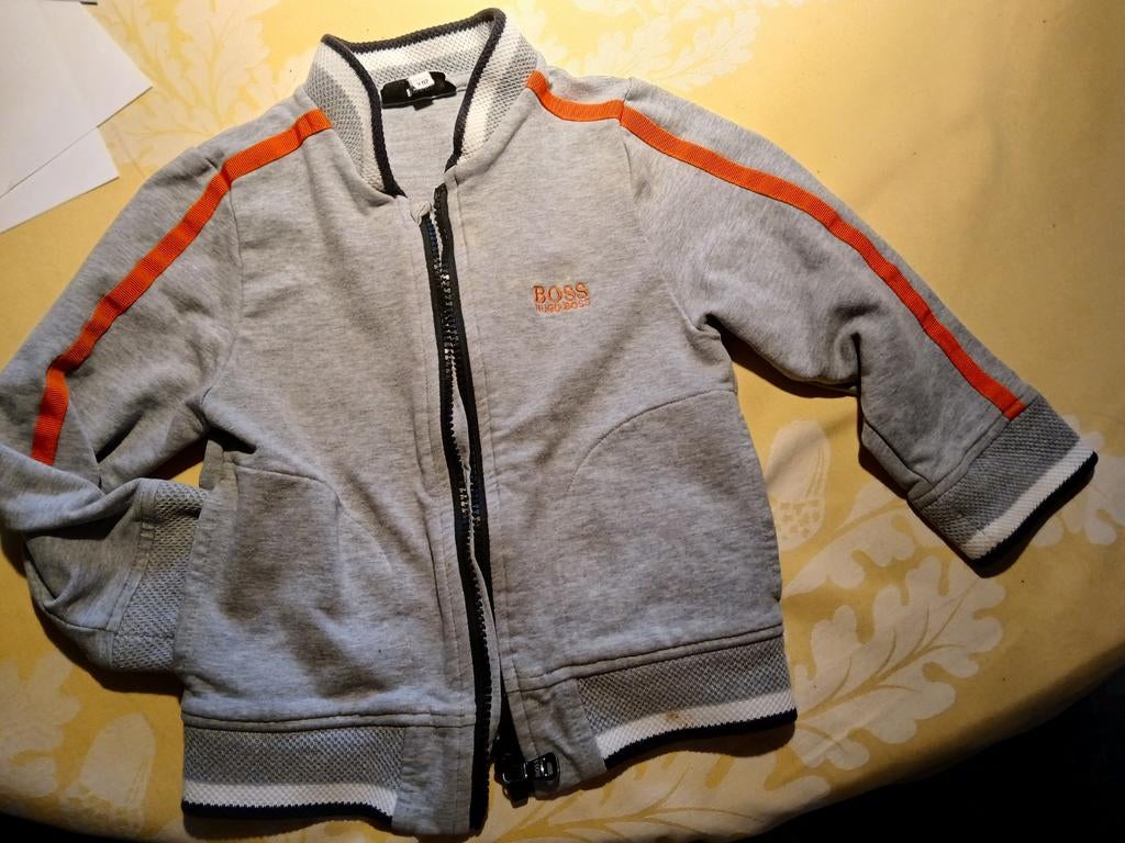 BOSS Heel mooie sweater met rits Hugo BOSS. M92, Kinderen en Baby's, Verzenden, Zo goed als nieuw, BOSS, Jongen