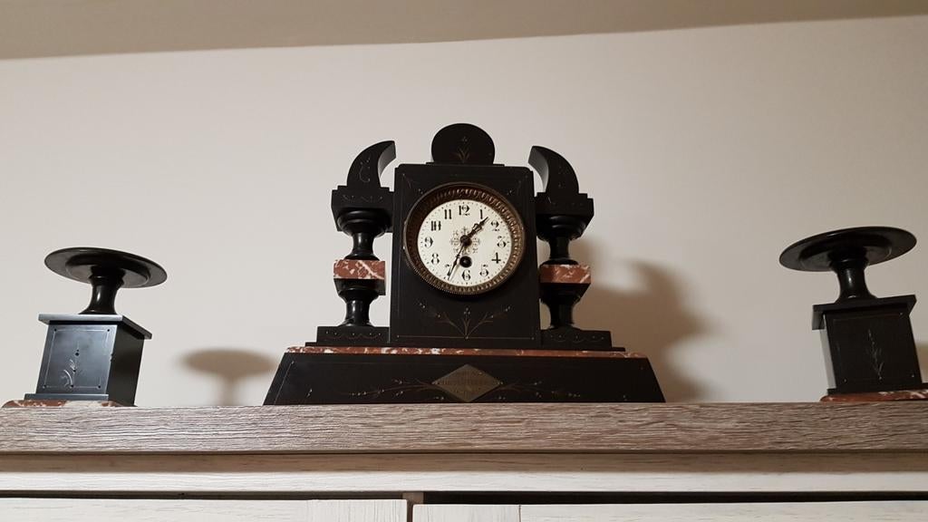 Set de cheminée, Enlèvement