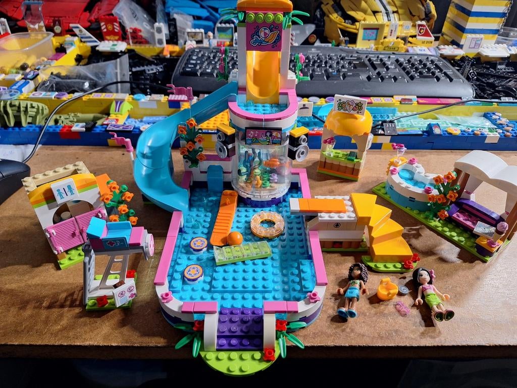 LEGO Heartlake Summer Pool 41313, Ophalen of Verzenden, Zo goed als nieuw, Complete set, Lego