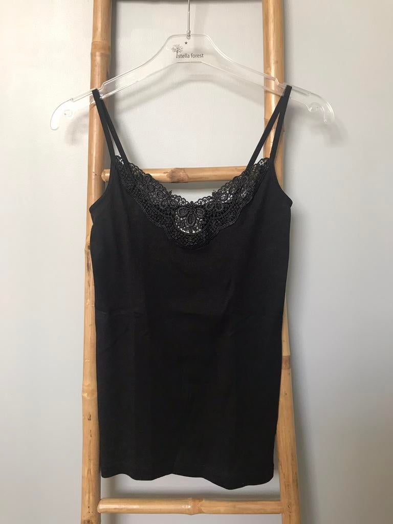 Top Vero Moda noir avec dentelle, taille XS / S, Sans manches, Vero Moda, Taille 36 (S), Porté