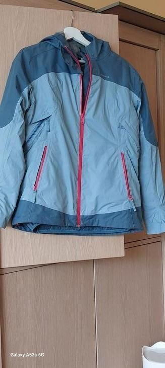 Jas decathlon quechua maat 160, Enlèvement ou Envoi, Comme neuf, Manteau