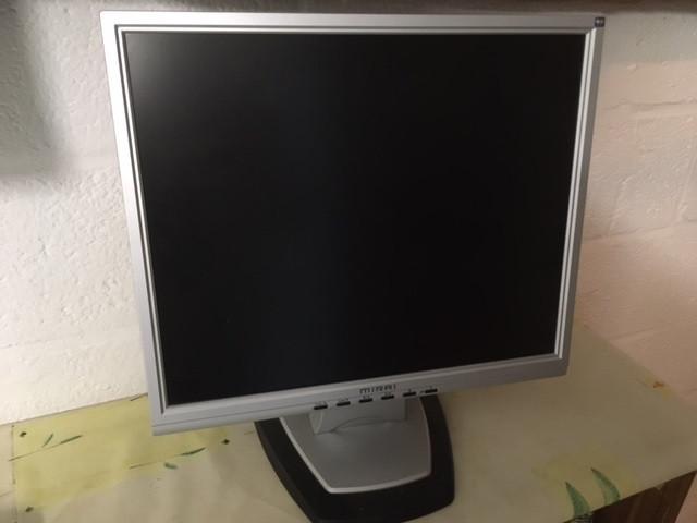 monitor 19 inch, Computers en Software, Monitoren, Ophalen, Gebruikt, Overige typen, 19 inch