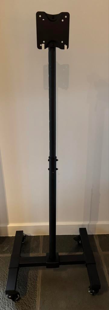 Meuble TV sur roulettes, Enlèvement, Comme neuf