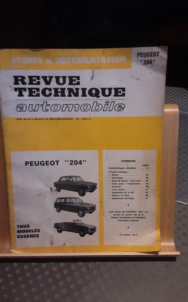 PEUGEOT 204 revue technique, Enlèvement ou Envoi, Peugeot