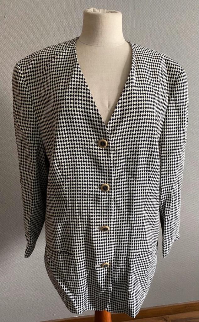 Zwart-witte blazer Jobis maat 46, Kleding | Dames, Verzenden, Maat 46/48 (XL) of groter, Zo goed als nieuw, Jasje