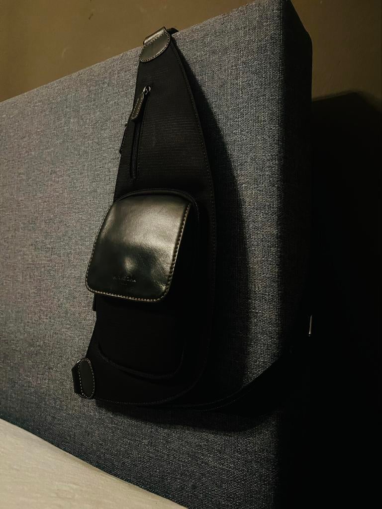 Sac monobretelle en cuir de vachette marron, Bijoux, Sacs & Beauté, Sacs | Sacs à bandoulière, Enlèvement ou Envoi