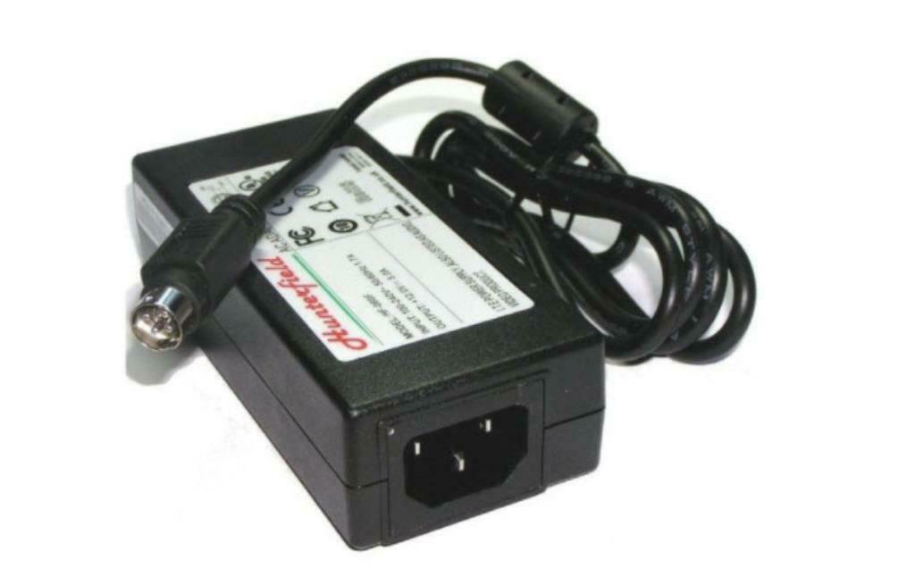 Adapter voor TV met 4-pins DIN stekker, Ophalen of Verzenden, Zo goed als nieuw