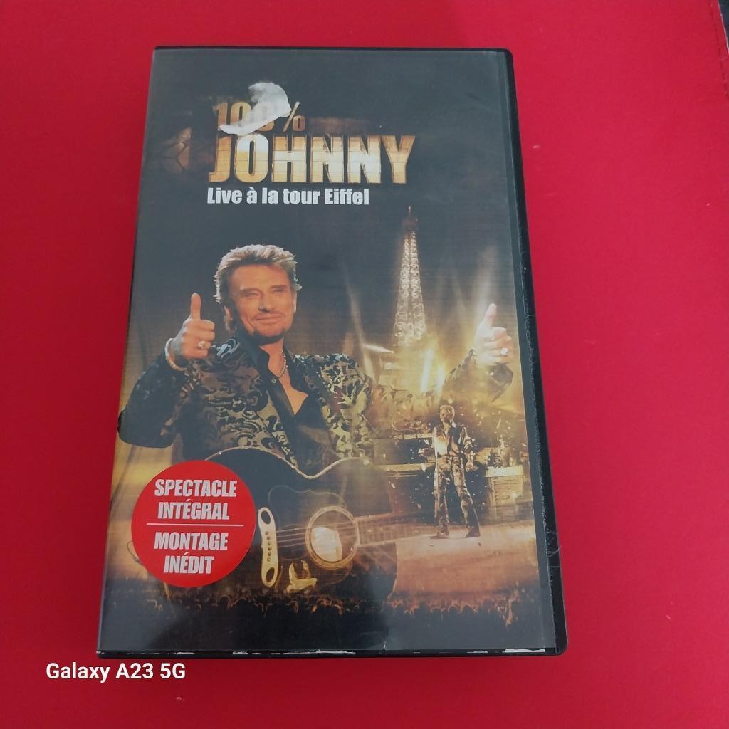 VHS" 100% Johnny - live à la tour Eiffel" Spectacle intégral, CD & DVD, Tous les âges, Enlèvement, Comme neuf, Musique et Concerts