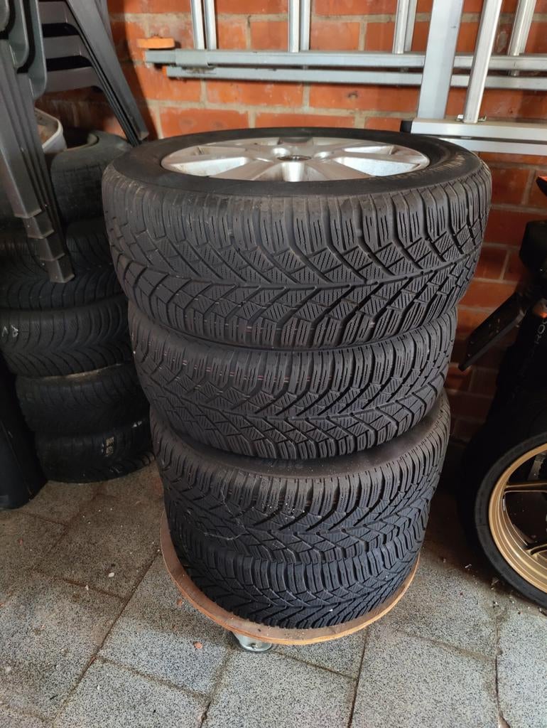 Set van 4 Continental winterbanden op velg TS830 215/55 R16, Auto-onderdelen, Banden en Velgen, Ophalen, 16 inch, Banden en Velgen
