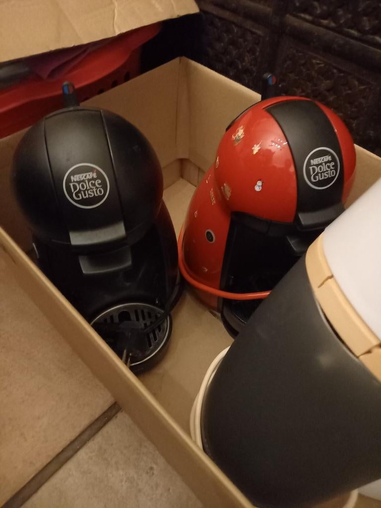 Dolce Gusto et Nespresso, Electroménager, Comme neuf