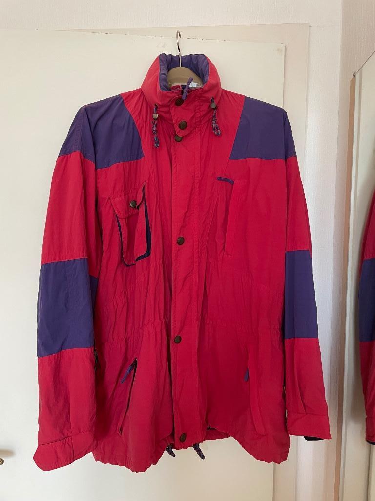 Veste homme t.54 capuche dans le col, poches zippees etc., Rouge, Rodeo, Enlèvement, Taille 52/54 (L)