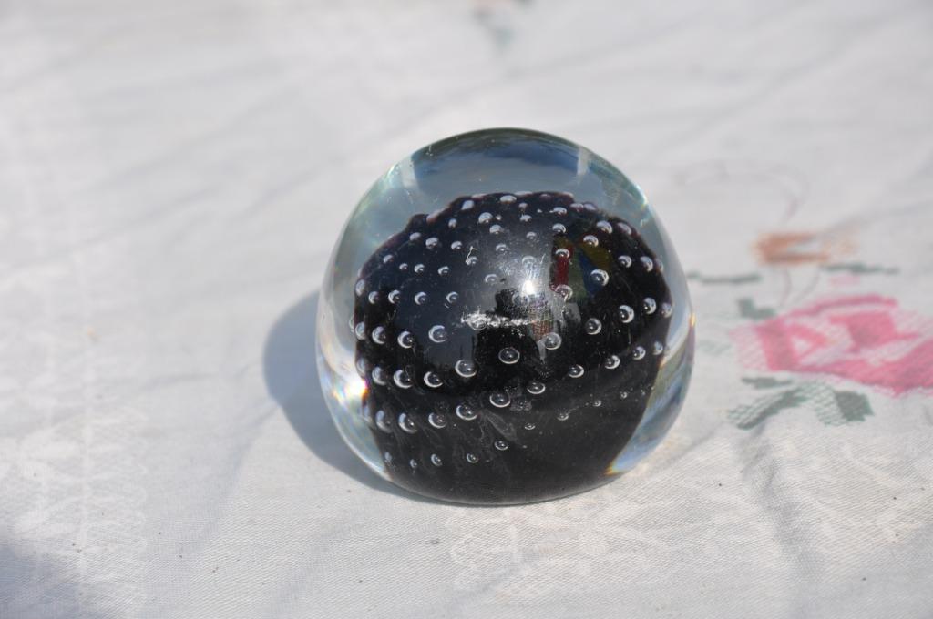 petit sulfure boule interieur noir avec bulle, Antiek en Kunst, Ophalen of Verzenden