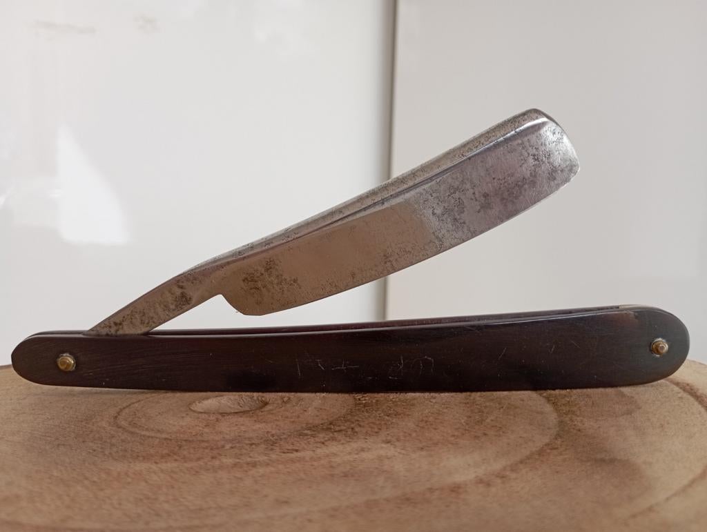 Anciens rasoirs coupe-choux straight razor, Enlèvement ou Envoi