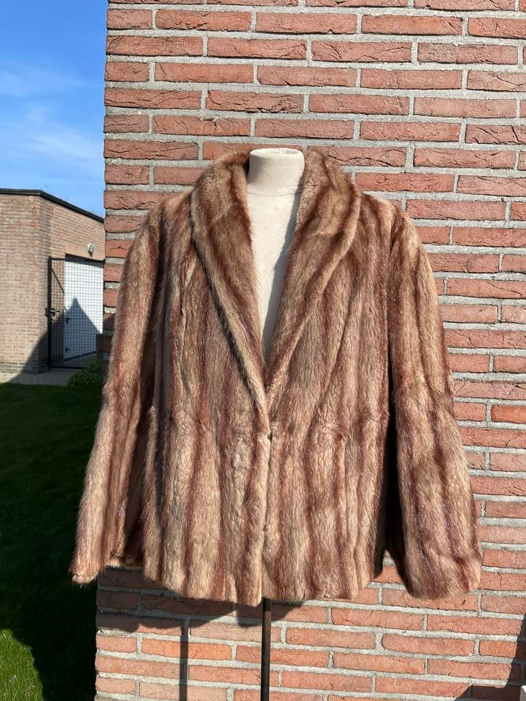 Jas nerts, Ophalen of Verzenden, Zo goed als nieuw, Maat 42/44 (L)