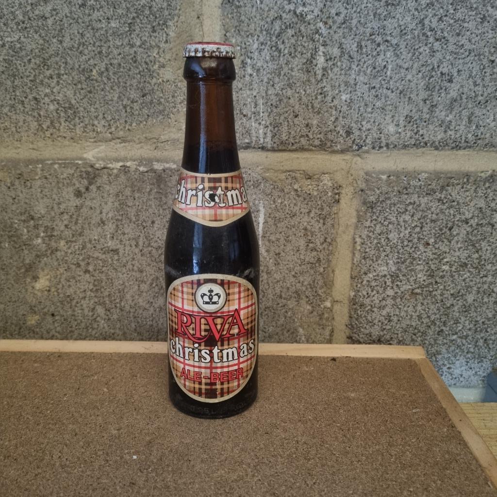 Bouteille de bière Riva Christmas, Verzamelen, Biermerken, Ophalen of Verzenden, Gebruikt, Flesje(s), Overige merken