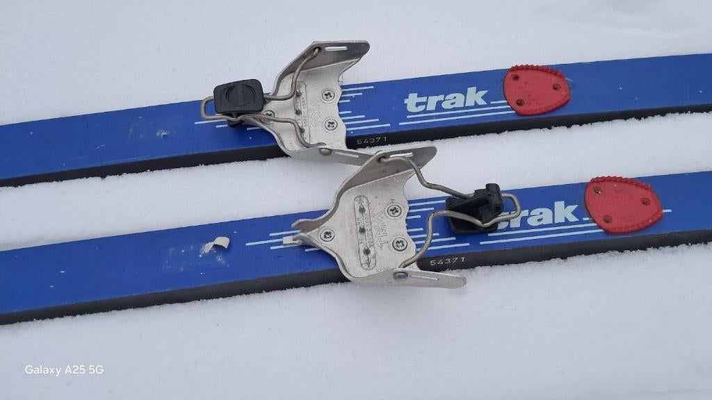 skis de fond pour enfant/ado sans chaussures ni bâtons, 160 à 180 cm, Autres marques, Skis, Comme neuf