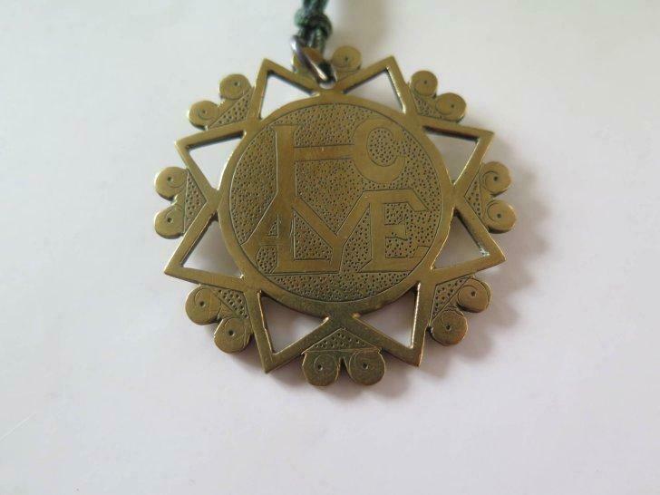 pendentif LOVE, Enlèvement ou Envoi, Utilisé