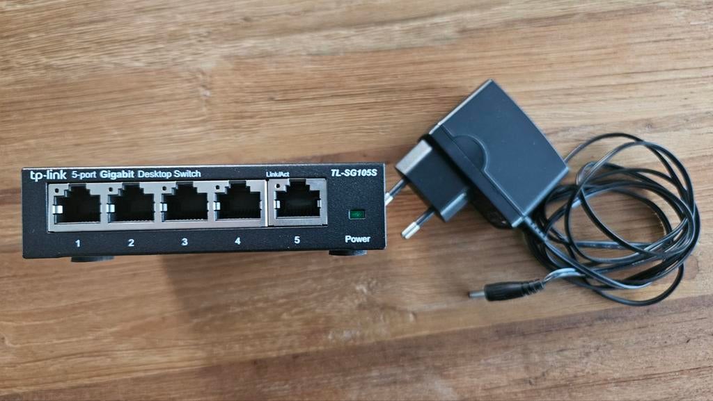 Switch de bureau tp-link 5 ports 10/100/1000 Mbps, Informatique & Logiciels, Commutateurs réseau, Enlèvement ou Envoi