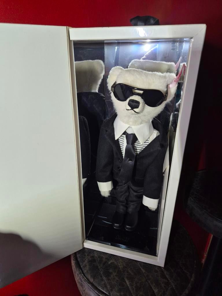 ours Teddy Steiff Karl Lagerfeld, Collections, Cinéma & Télévision, Enlèvement