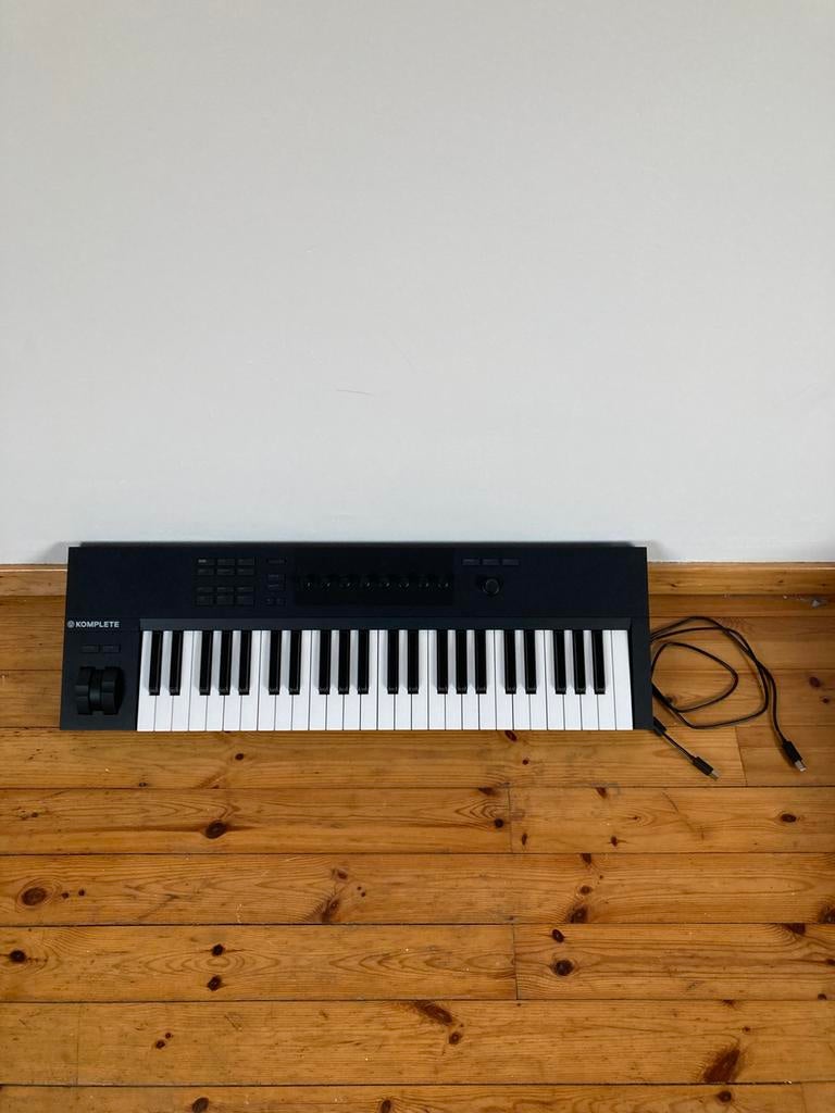 Native Instruments Komplete Kontrol A49, Enlèvement ou Envoi, Comme neuf