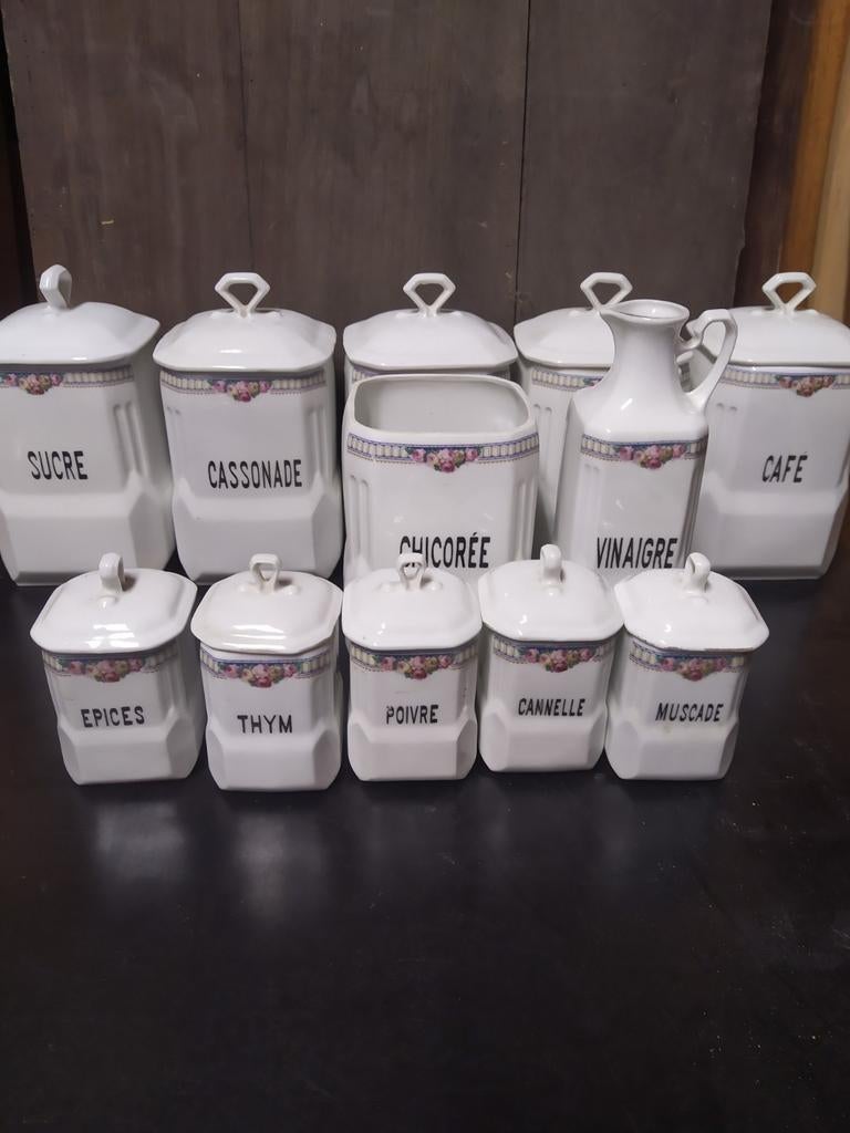 Pots anciens, Enlèvement