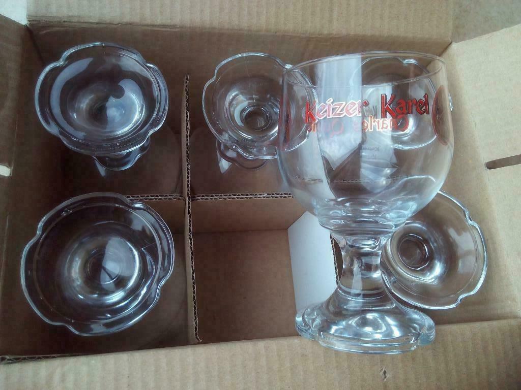 4 Bierglazen Keizer Karel, Ophalen of Verzenden, Nieuw, Glas of Glazen, Overige merken