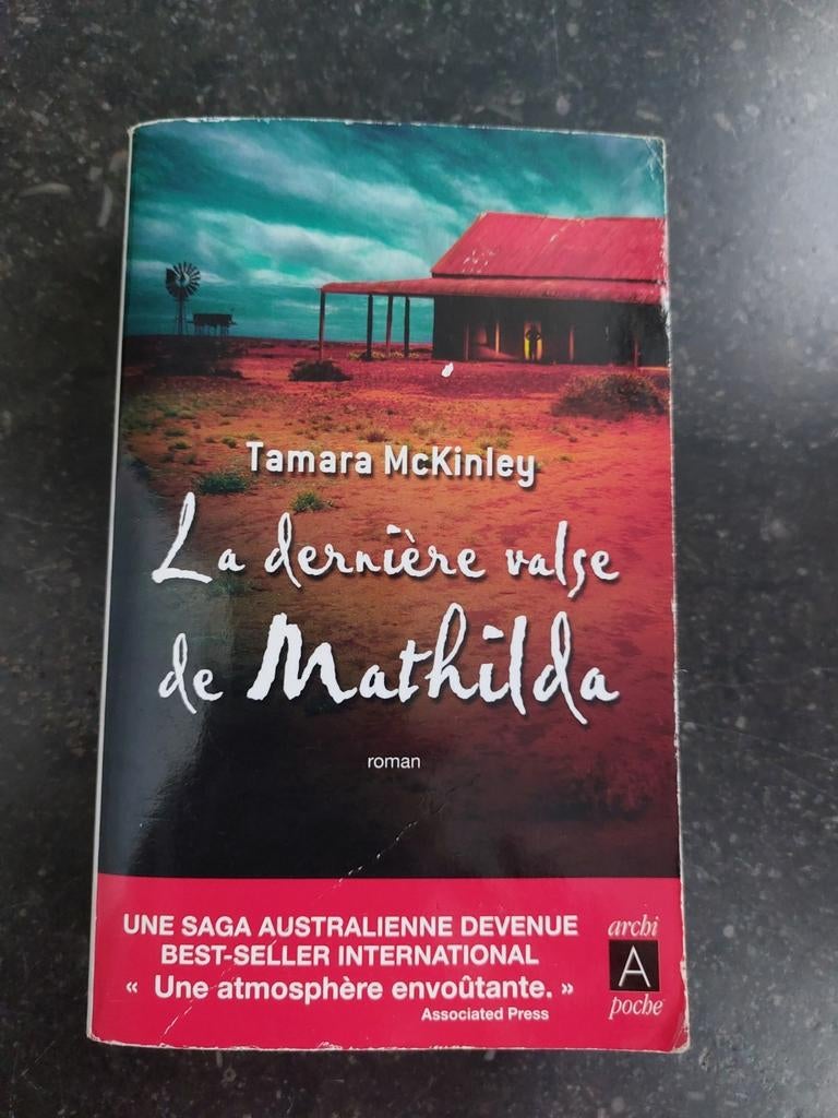 La dernière valse de Mathilda de Tamara McKinley, Boeken, Ophalen, Gelezen