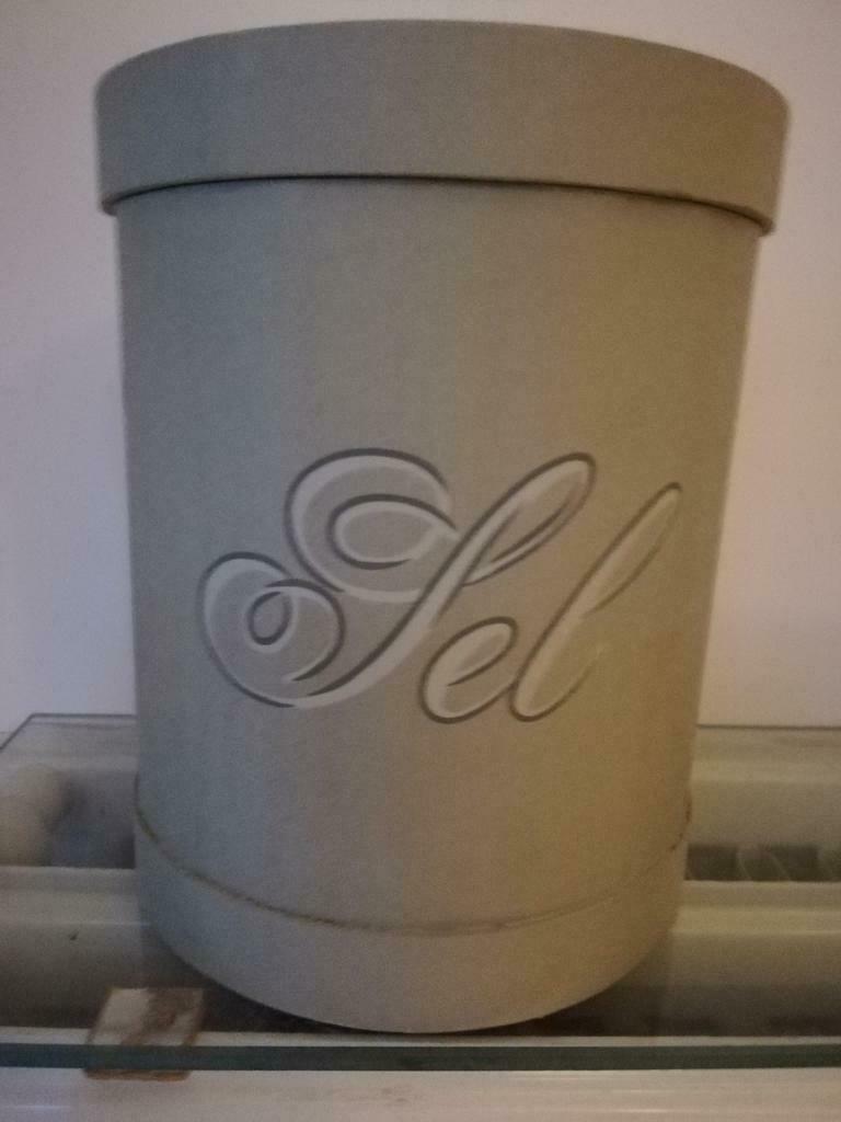 Opbergtrommels Sel en Sucre, Ophalen, Zo goed als nieuw